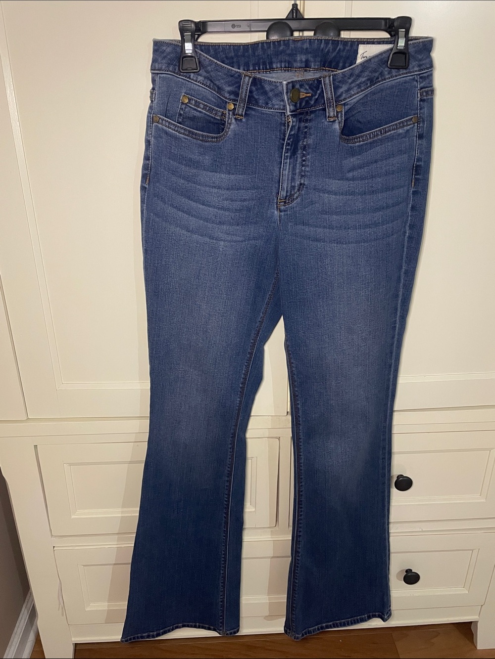 Two by Vince Camuto Denim Flared Jeans
Womens 28/6